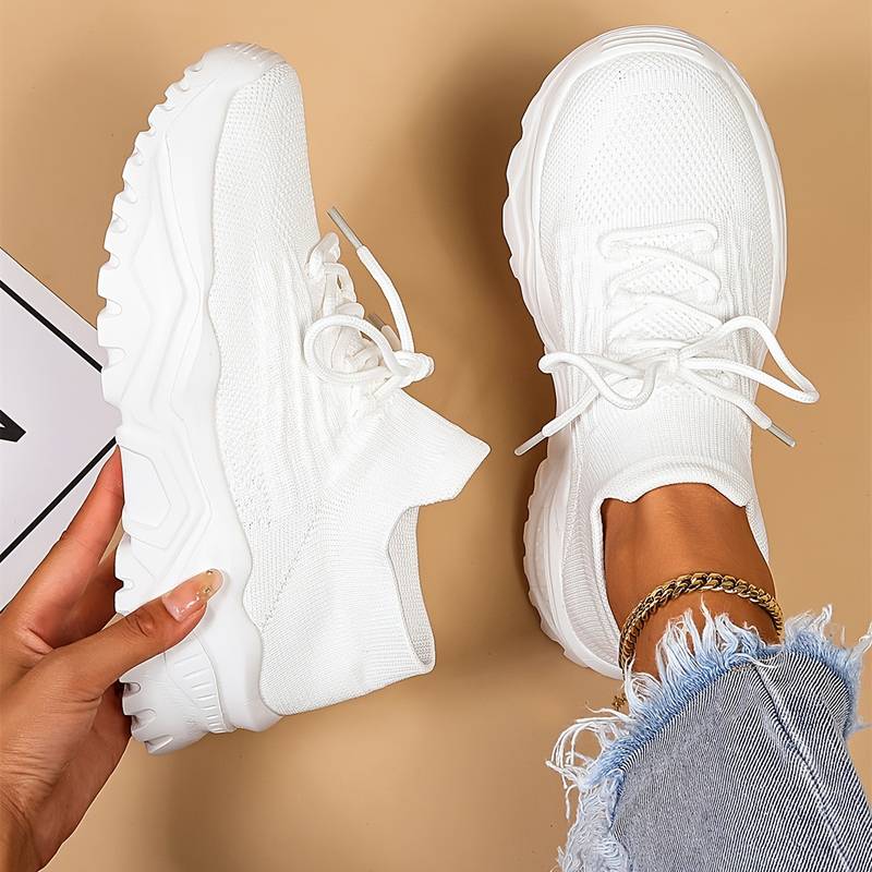 Lise | Stilfulde Letvægts Hvide Sneakers