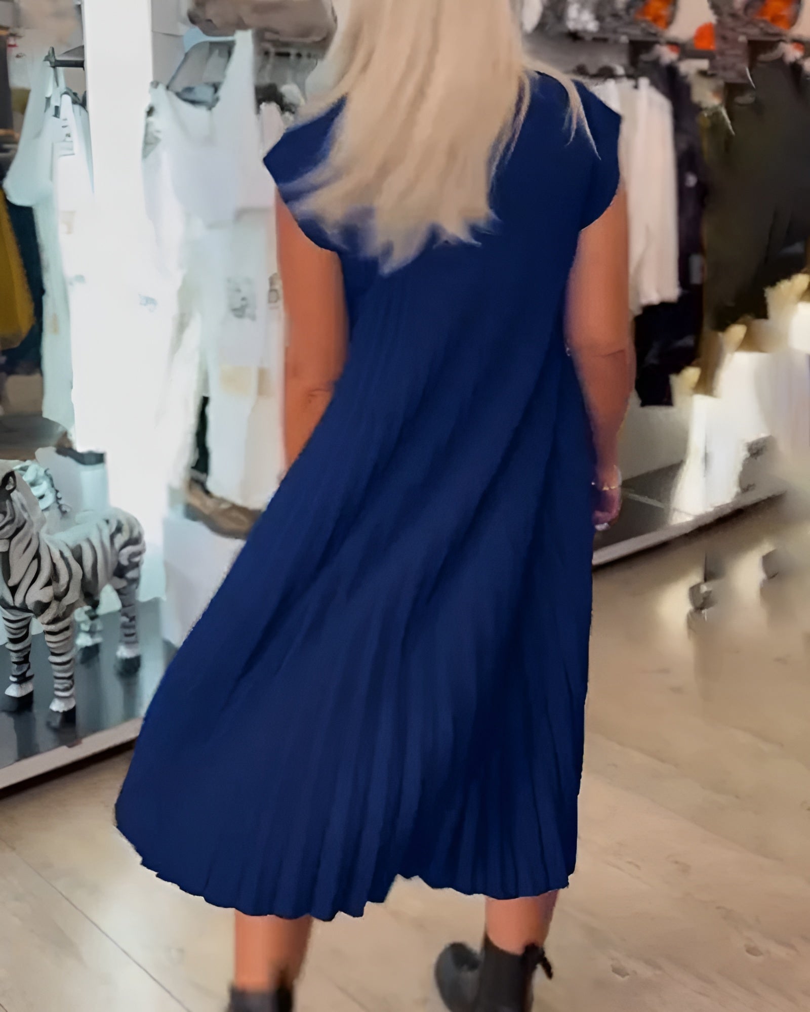 Oliva™ – Let og stilfuld plisseret kjole