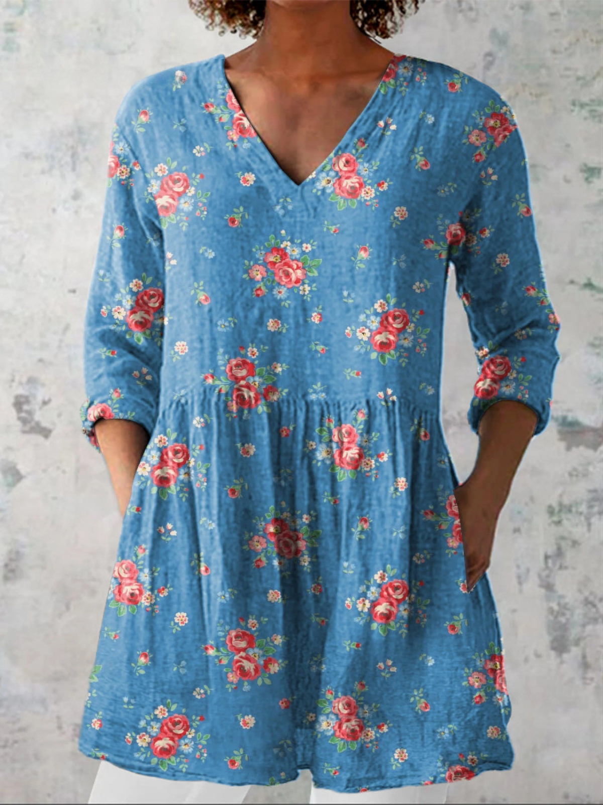 Silje™ | Lang Bluse med V-udskæring