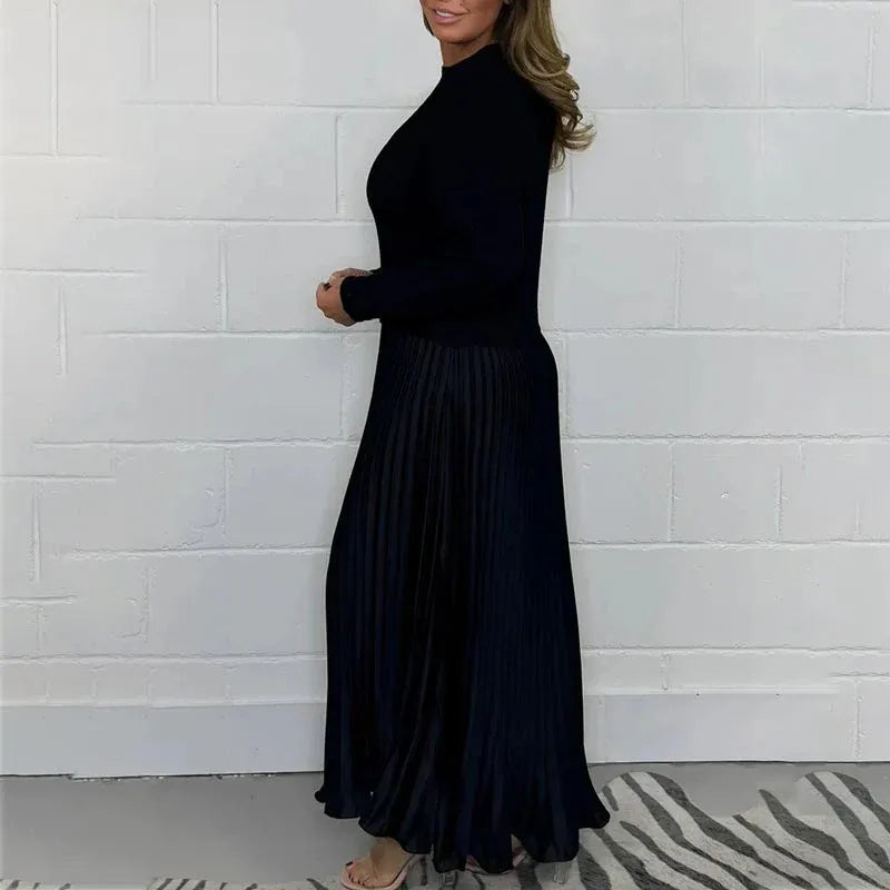 Camilla | Maxikjole med Sweater & Plisseret Nederdel