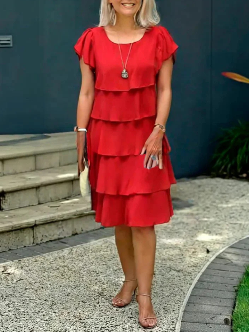 Sia™ | Stilfuld Lagdelt Sort Kjole