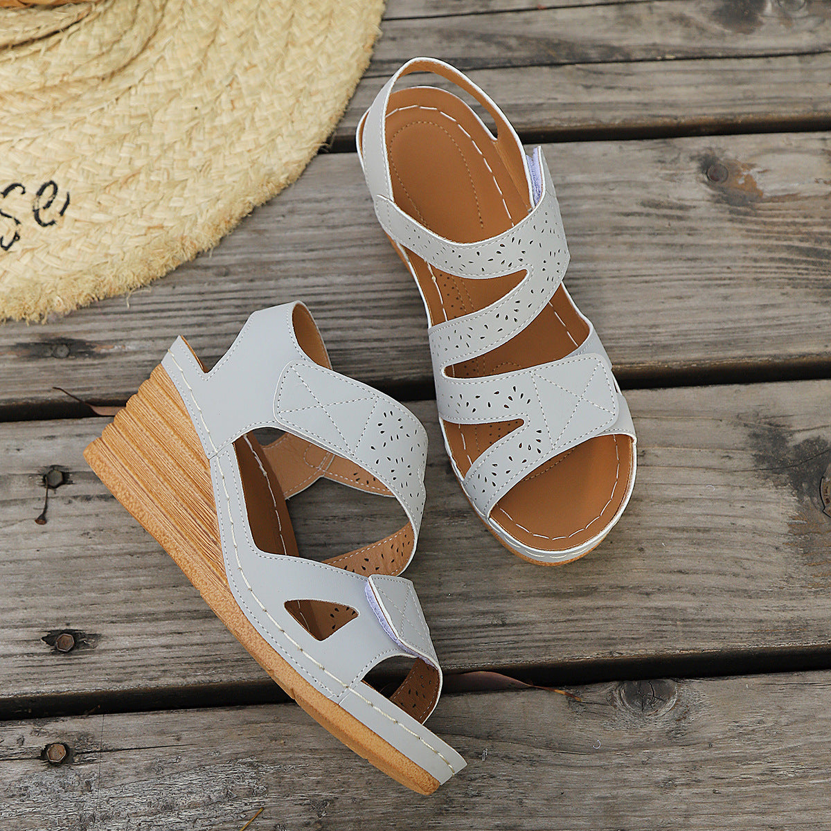 Freja™ – Moderne kilehælsandaler med komfortabel fodseng