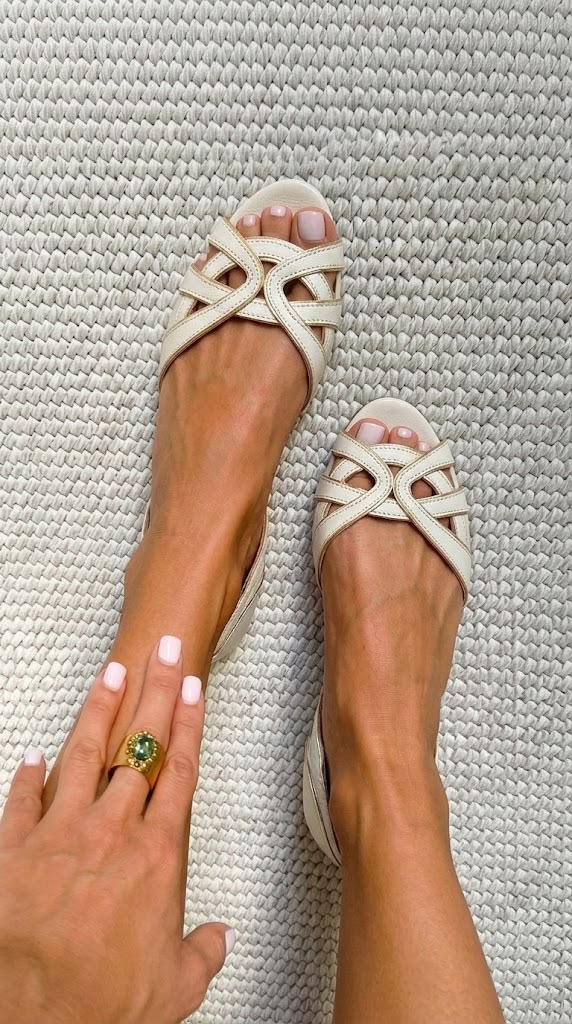 Camilla | Elegante flettede sommersandaler