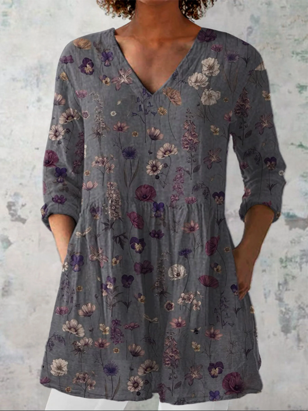 Thea™ | Lang Bluse med V-udskæring