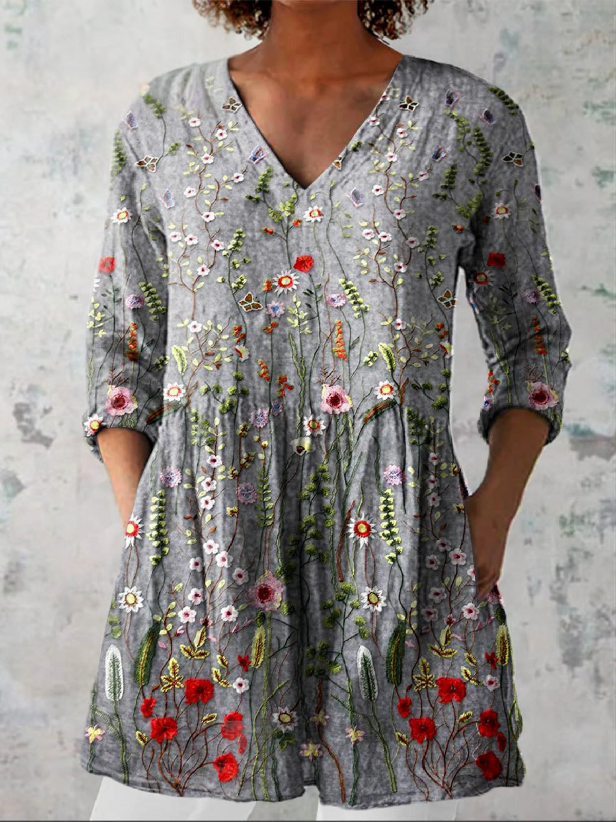 Nanna™ | Lang Bluse med V-udskæring