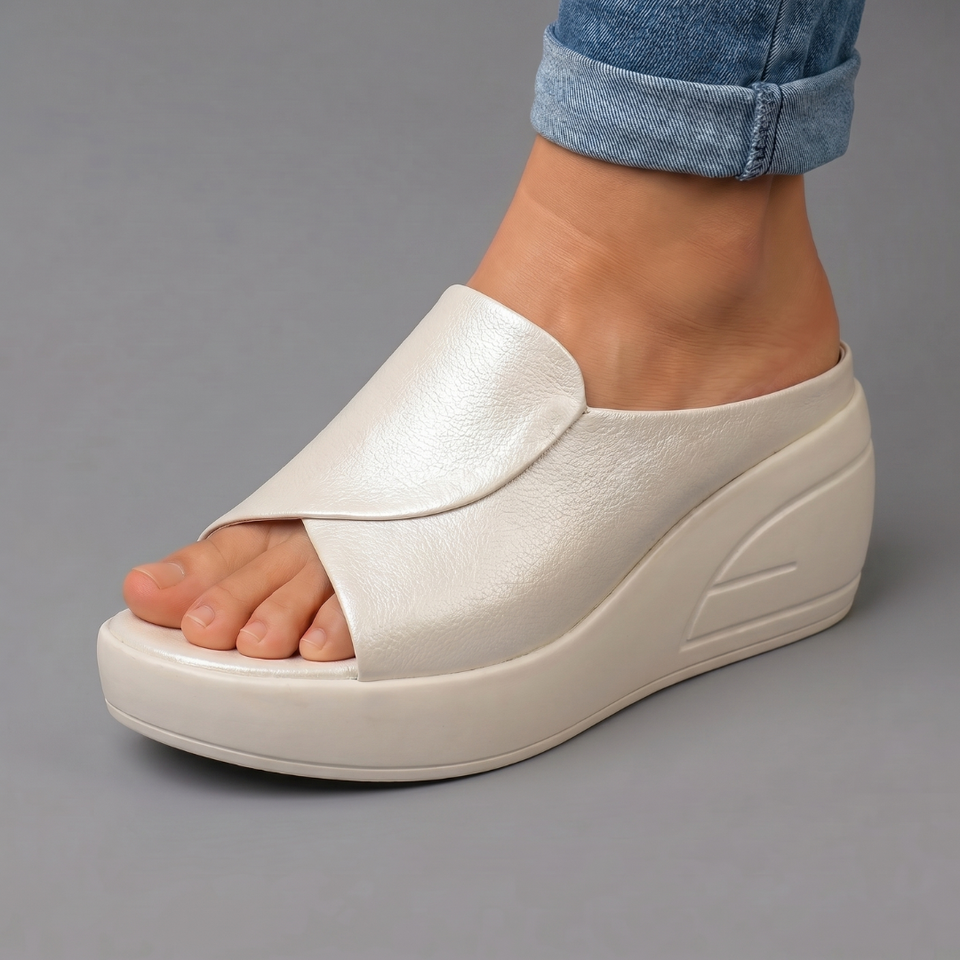 Maren™ | Ortopædiske Slip-on Kilehælsandaler