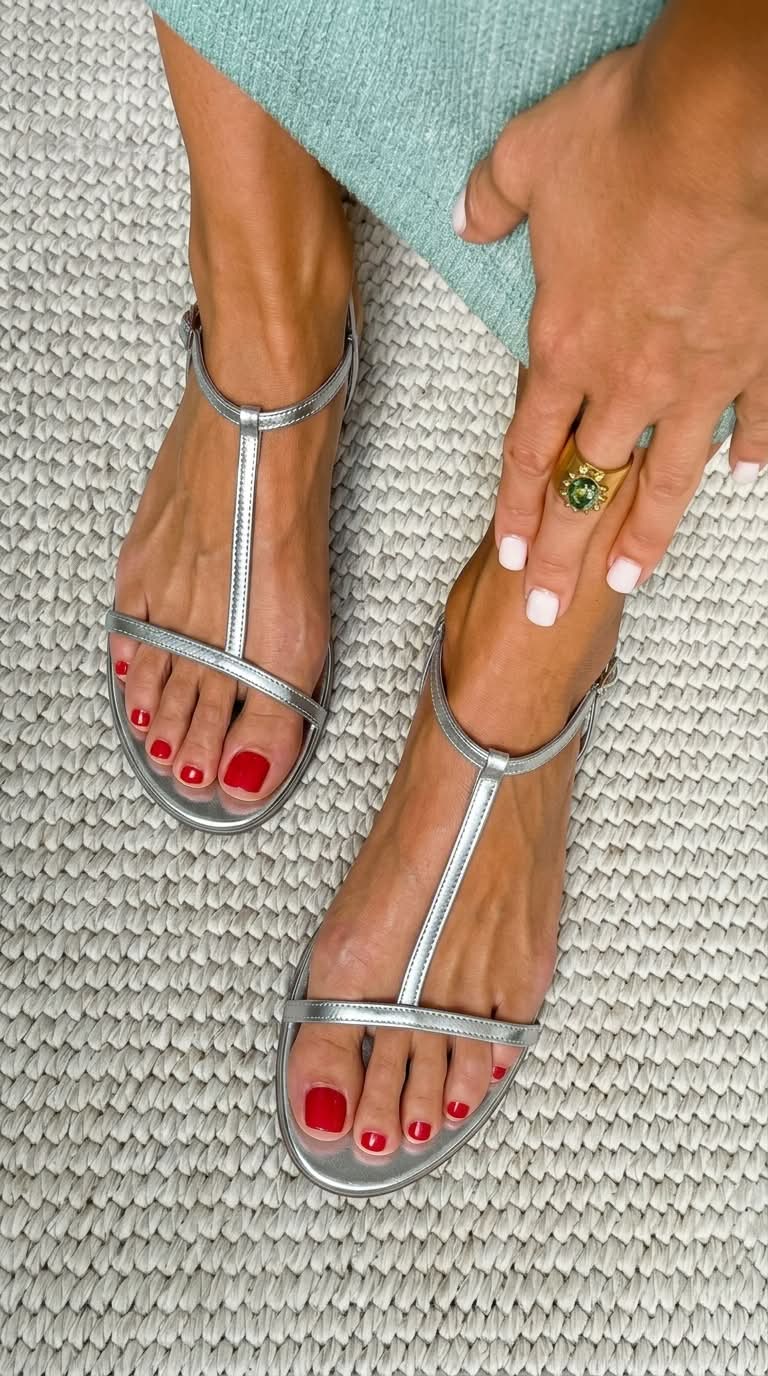 Rosalba | Elegante gyldne sommersandaler