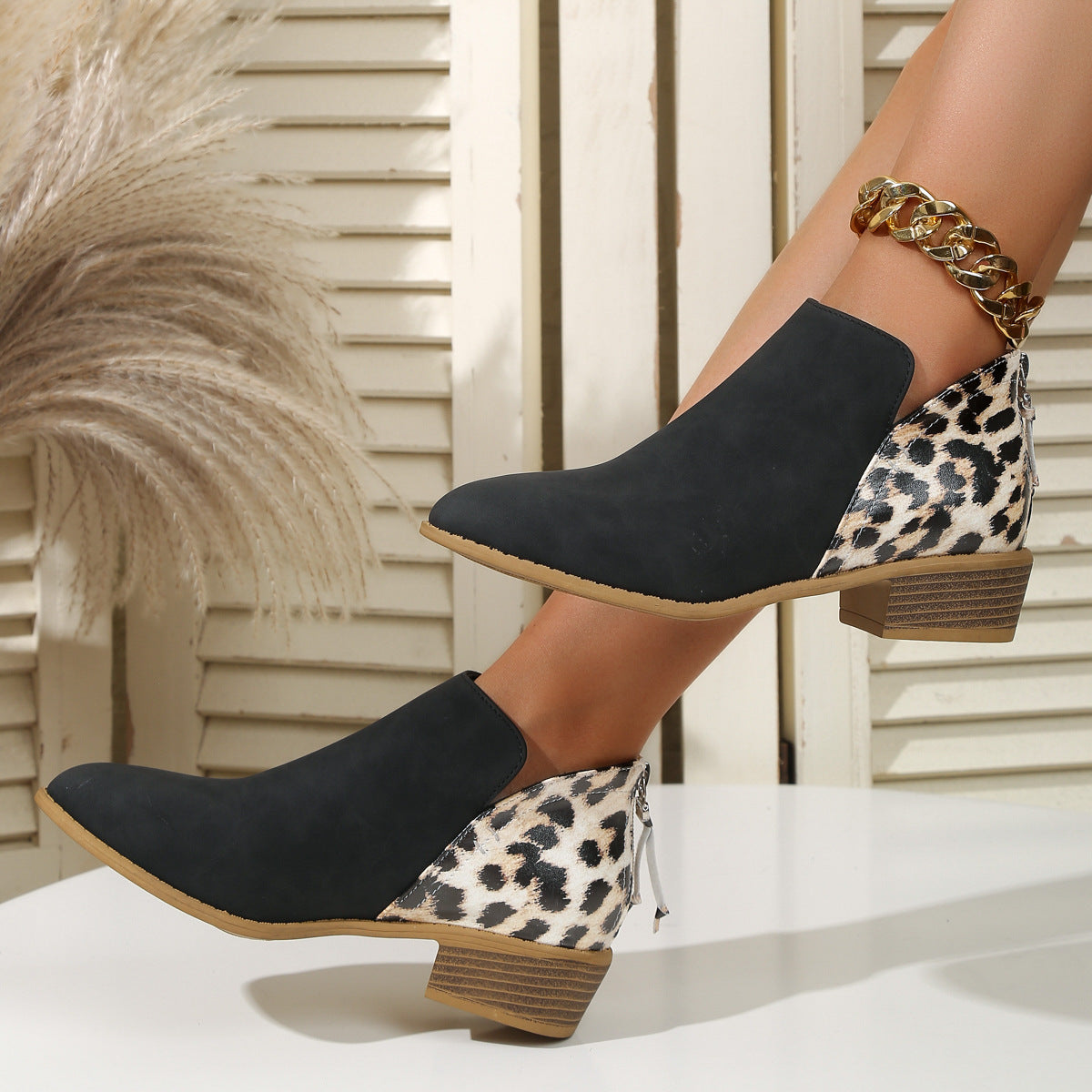 Leona™ – Stilige støvler med leoparddetaljer