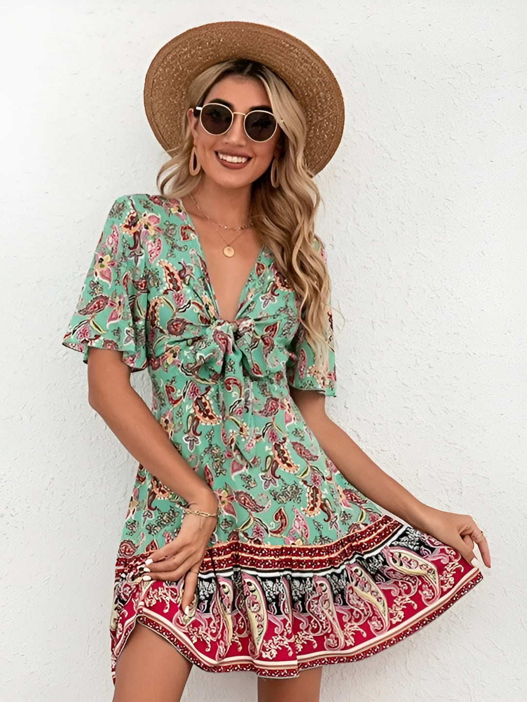 Delia | Stilfuld Paisley-Print Kjole med Bindebånd