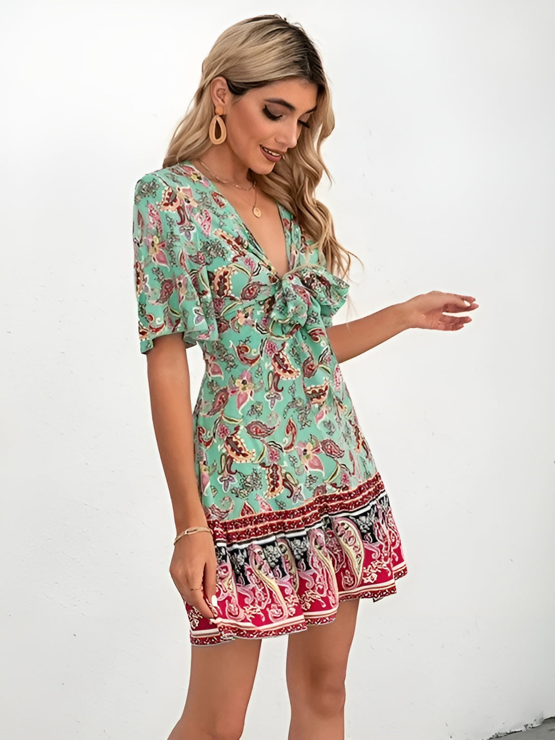 Delia | Stilfuld Paisley-Print Kjole med Bindebånd