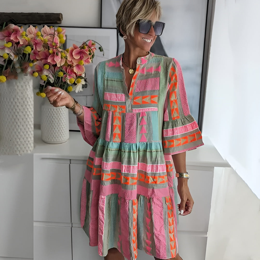 Sofia™ – Let og romantisk kjole med flæsedetaljer