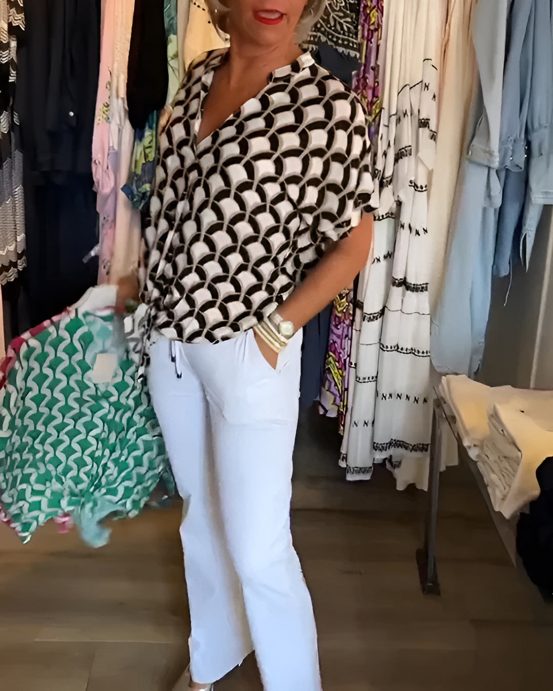 LEONTINE™ BLUSE | Let og elegant – din nye sommerfavorit