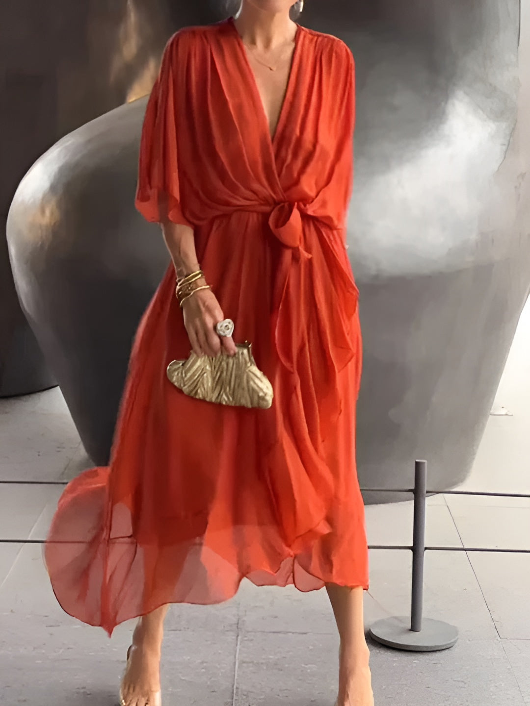 Monica | Elegant Stilfuld Omslagskjole